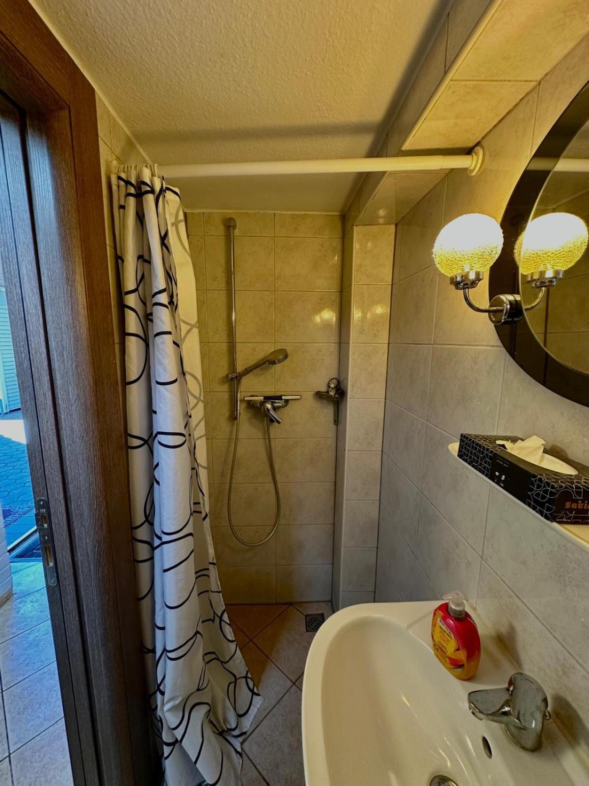 Pension Im Heidort ออยเทน ภายนอก รูปภาพ